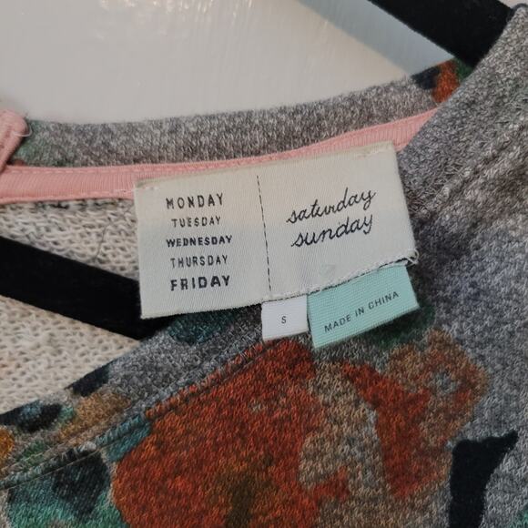 Saturday Sunday Size S Grey Muted Floral Knit Flare Dress Polka Dot Lining - Picture 6 of 12